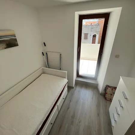 Apartamento Apartman Dvornekovic