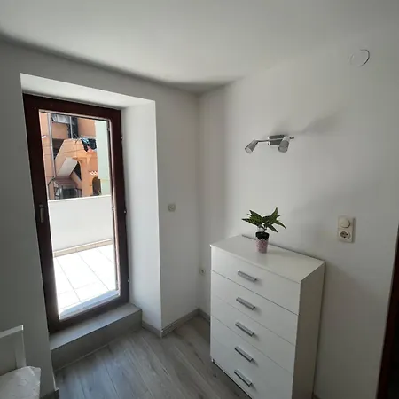 Apartamento Apartman Dvornekovic Vodice